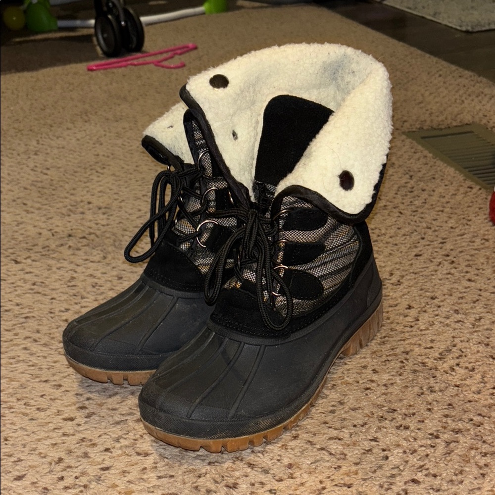 Women's Black Lace Up Boots
